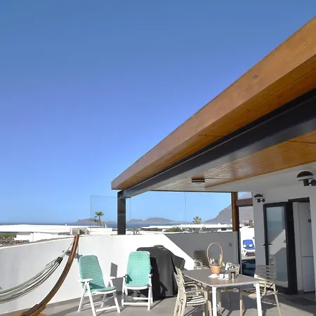 La Belle Vie Villa Famara Exterior photo